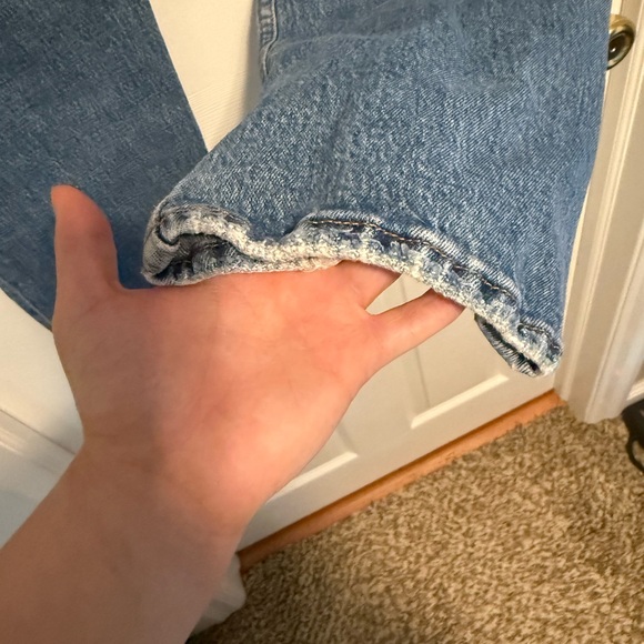 Abercrombie & Fitch Slim Straight High Rise Jeans - Picture 5 of 9